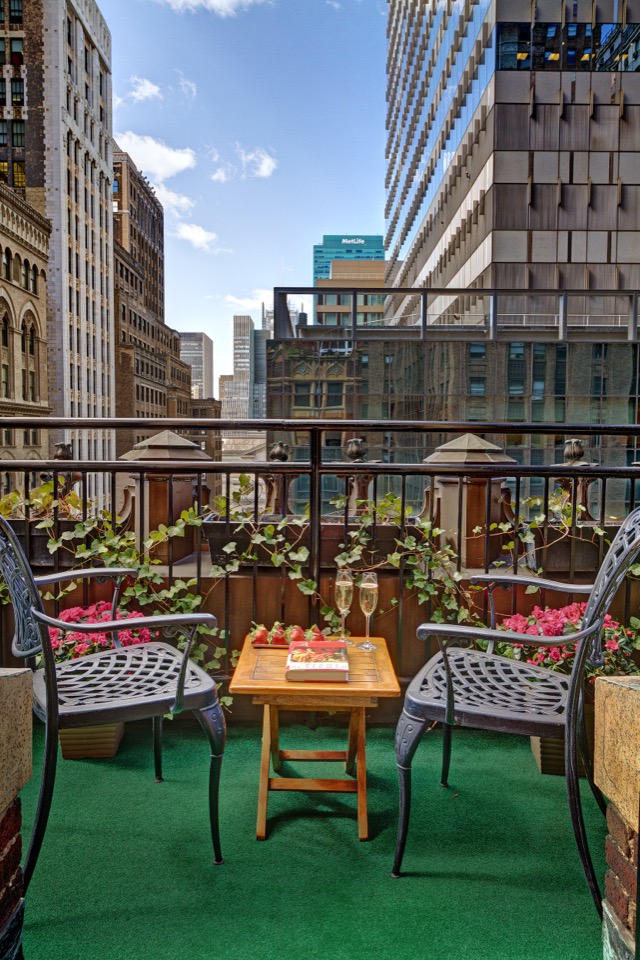 Library Hotel