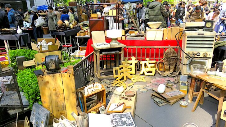 Tokyo Antique Markets