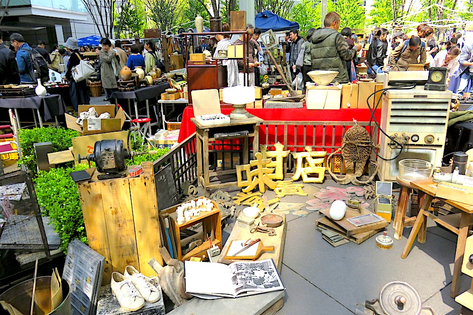 Tokyo Antique Markets